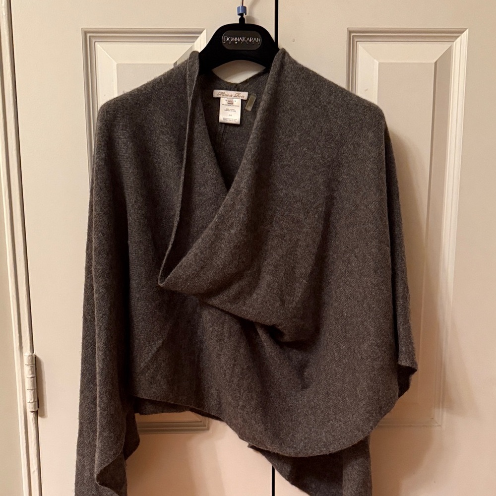 Minnie Rose Beautiful Charcoal Cashmere Ruana/Poncho Shawl
